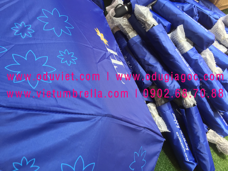 xưởng sản xuất ô dù cầm tay in logo quảng cáo
